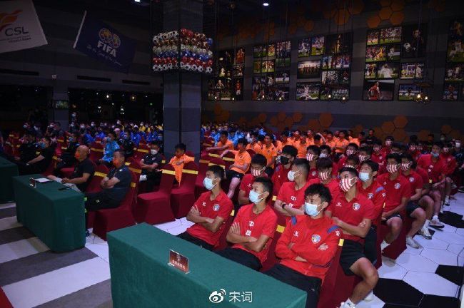 查洛巴（切尔西）：1999年7月5日出生，合同在2028年6月到期，并可以优先续约一年。